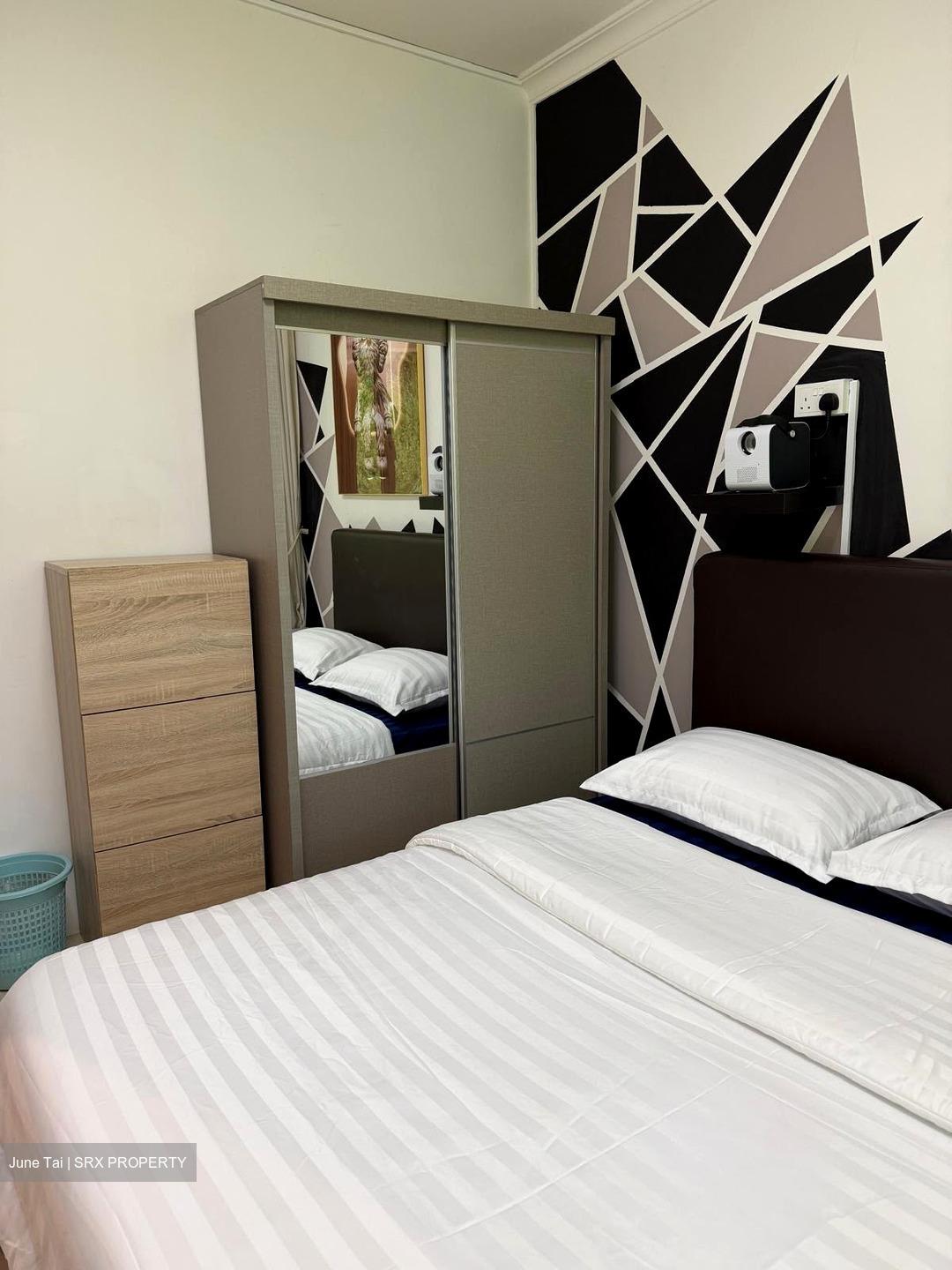 Emerald Garden (D1), Condominium #572953031